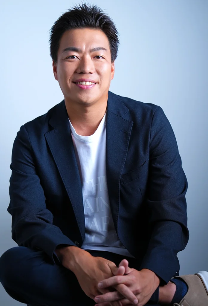 代表：小林 智彦